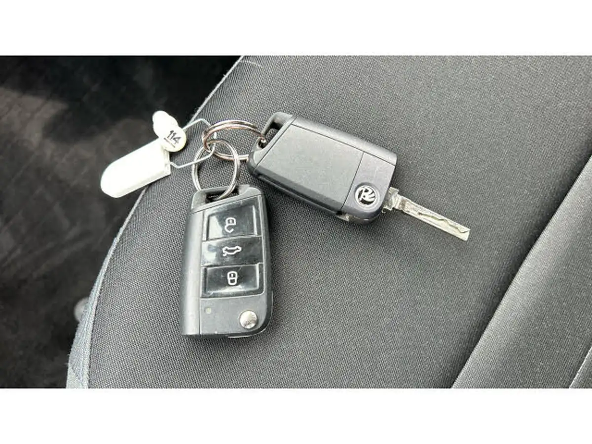 2020-skoda-fabia-10-tsi-colour-edition-big-19