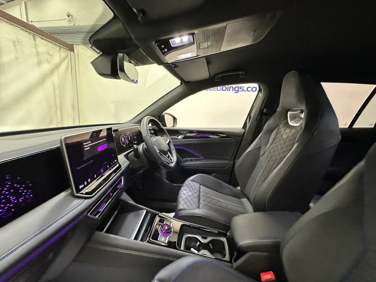 2024-volkswagen-tiguan-15-etsi-r-line-big-32