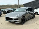2014-porsche-cayenne-48-gts-small-22