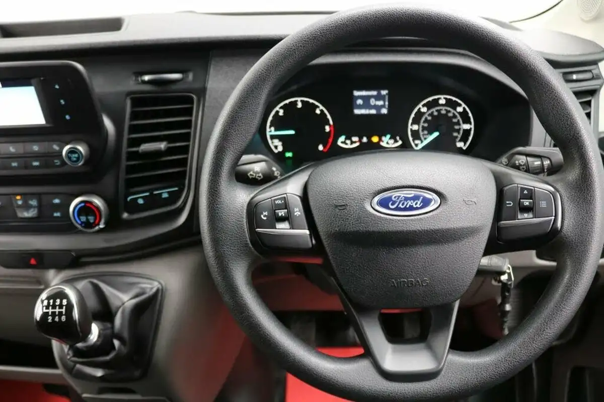 2022-ford-transit-big-31