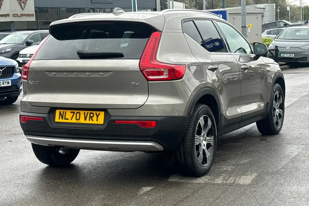 2020-volvo-xc40-20-b4-inscription-big-39
