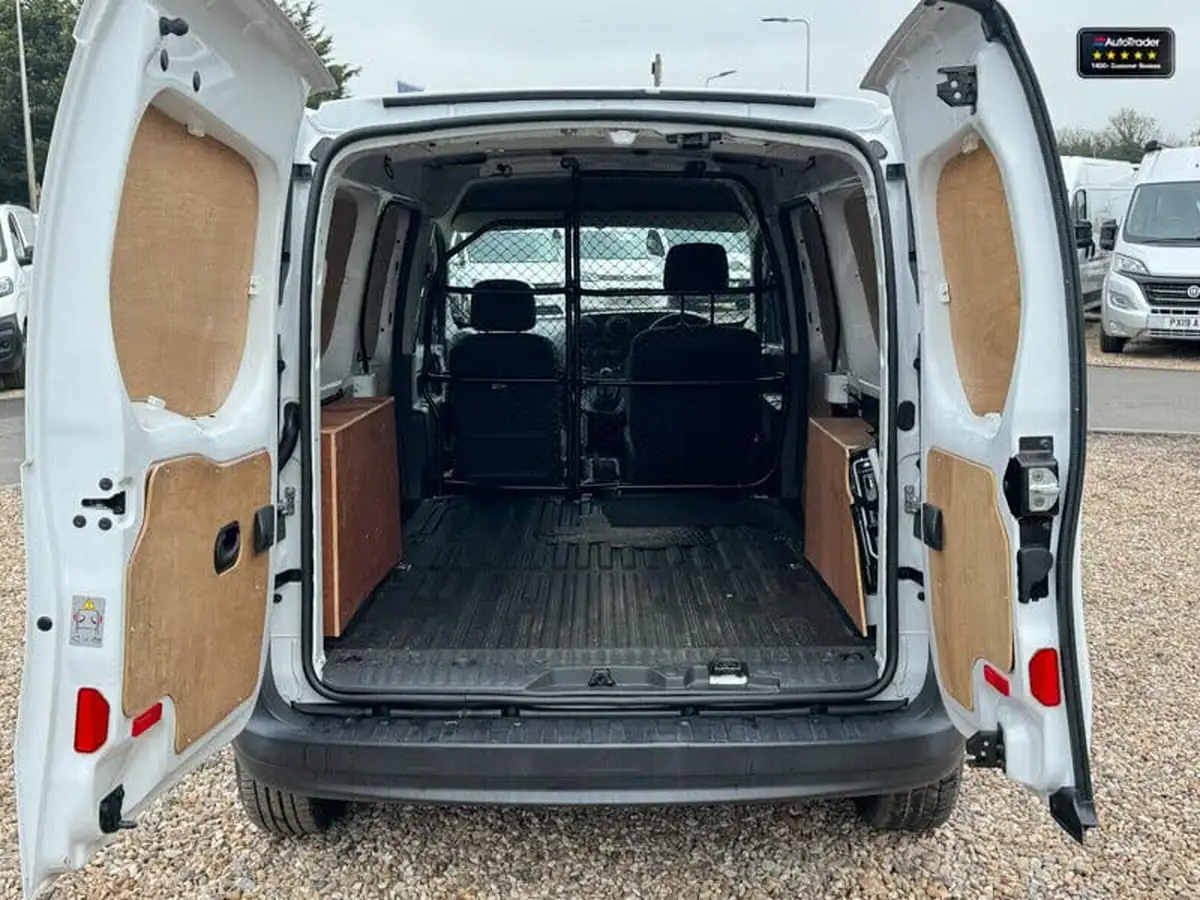 2019-mercedes-benz-citan-15-cdi-111-15-cdi-eu6dt-pure-extra-panel-van-big-8