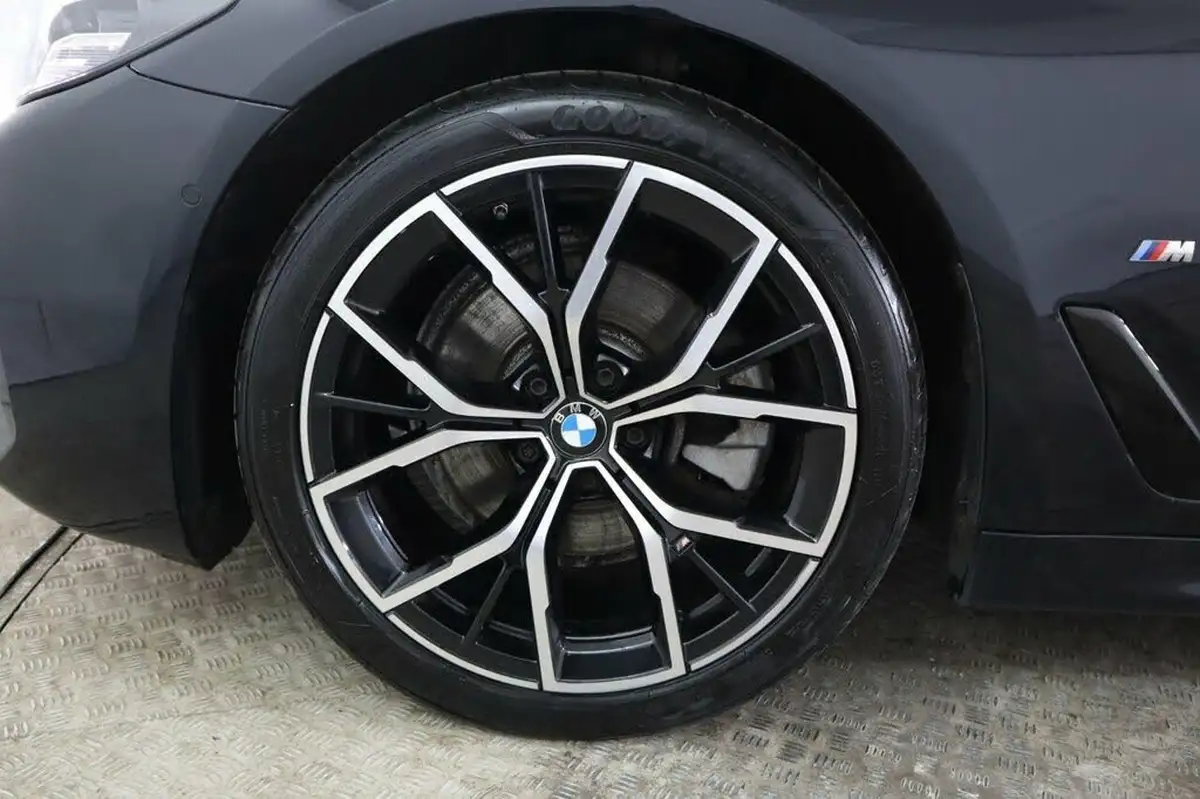 2021-bmw-5-series-20td-520d-m-sport-mht-saloon-4d-big-36