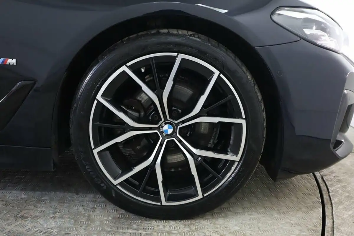 2021-bmw-5-series-20td-520d-m-sport-mht-saloon-4d-big-32