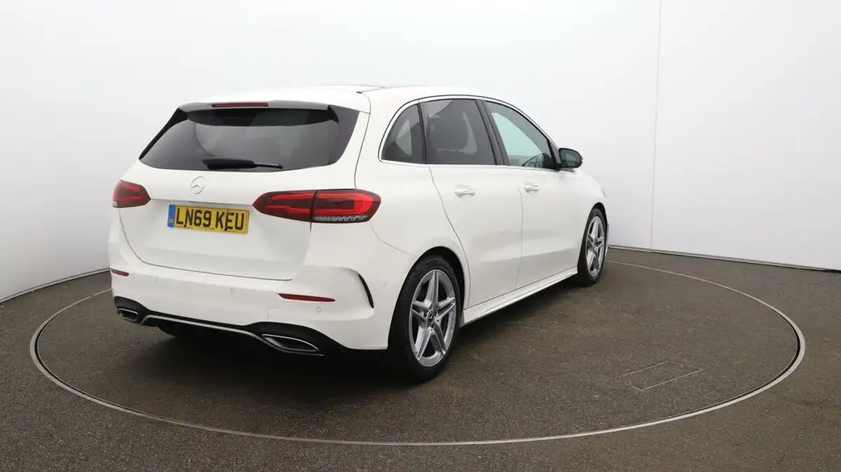 2019-mercedes-benz-b-class-13-b200-amg-line-premium-plus-7g-dct-big-47