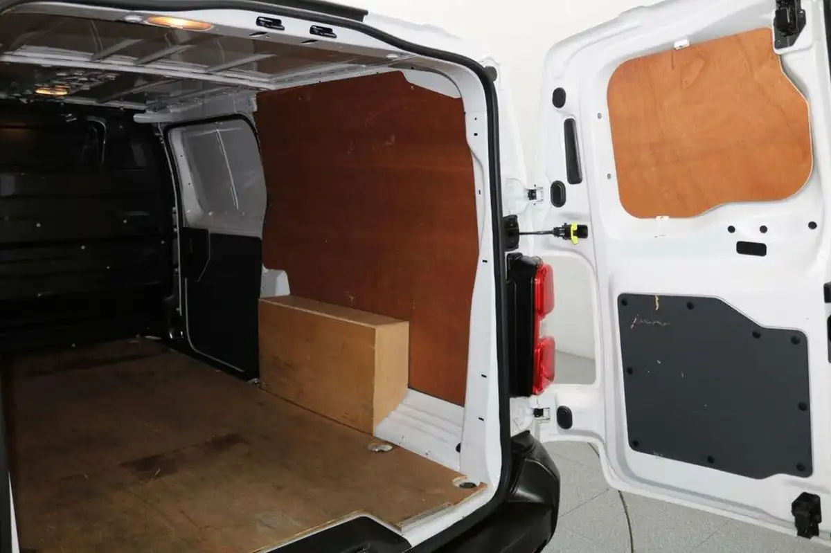 2023-vauxhall-vivaro-15td-2900-l2h1-prime-big-18