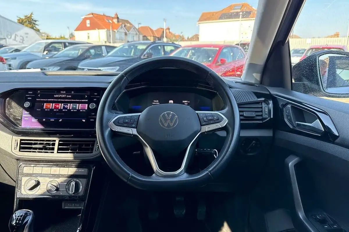2022-volkswagen-t-cross-10-tsi-black-edition-110ps-big-43