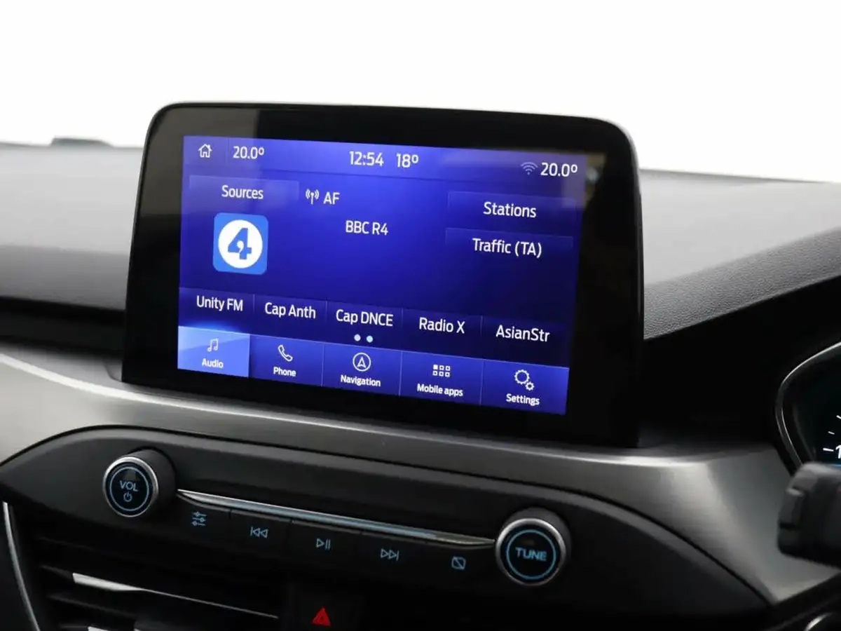 2020-ford-focus-big-15