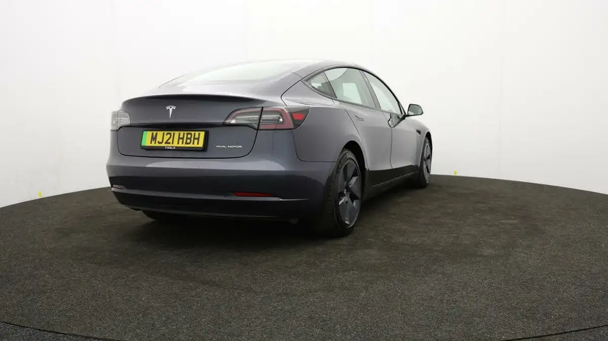 2021-tesla-model-3-e-long-range-4x4-big-70