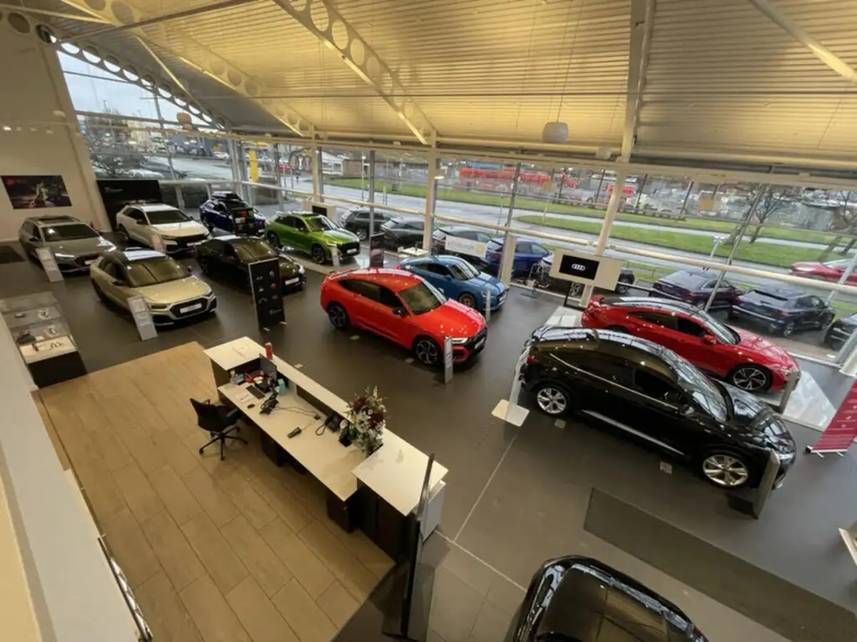 2024-audi-a4-avant-20-35-tdi-black-edition-big-61