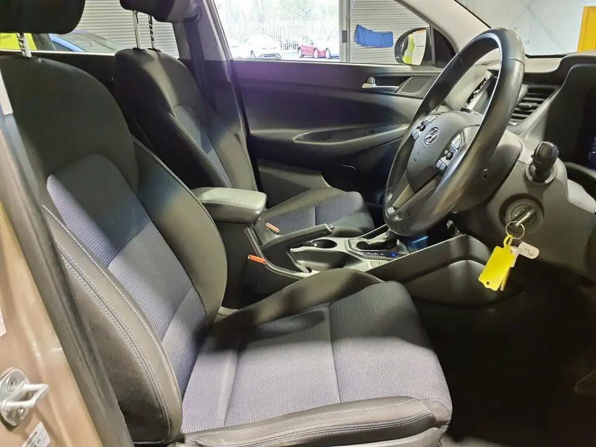 2016-hyundai-tucson-20crdi-se-nav-185ps-auto-big-9
