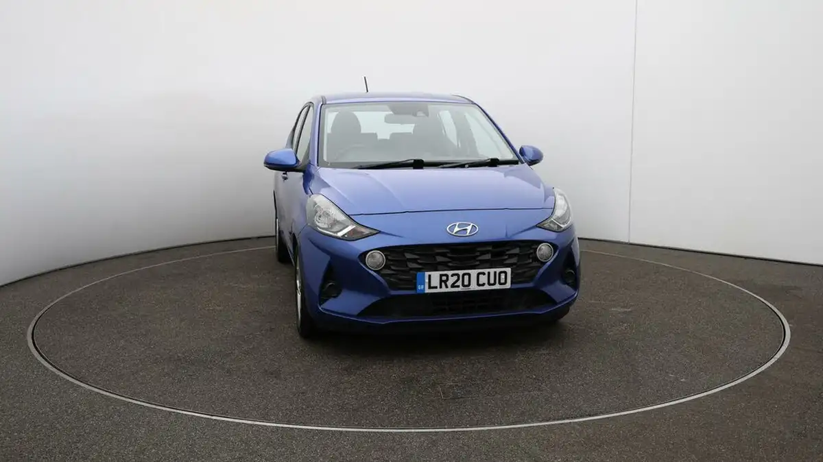 2020-hyundai-i10-12-se-connect-big-33
