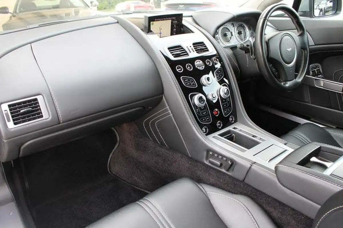 2016-aston-martin-vantage-47-v8-vantage-s-roadster-sportshift-big-14