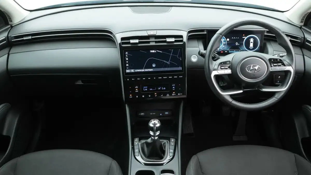 2023-hyundai-tucson-16-t-gdi-premium-150ps-big-13