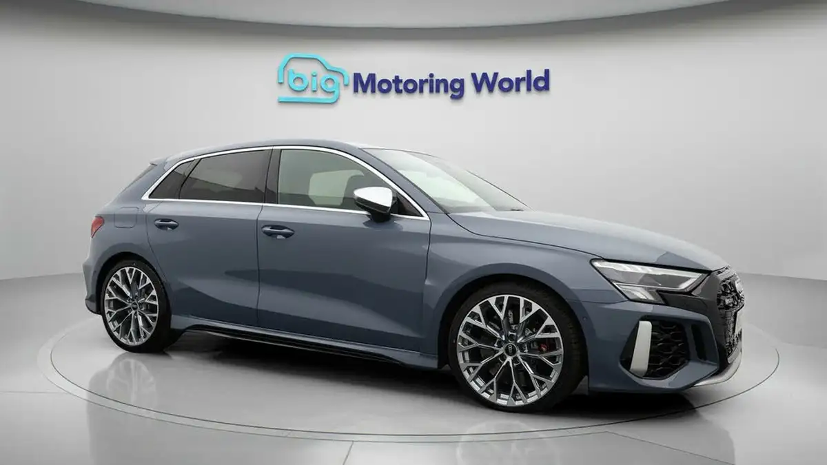 2022-audi-rs3-25-tfsi-sportback-5d-big-43