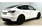 2022-tesla-model-y-e-long-range-small-5