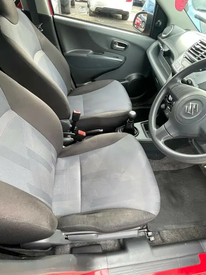 2013-suzuki-alto-10-sz-big-18