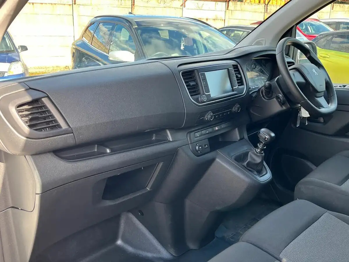 2023-peugeot-expert-15-bluehdi-professional-premium-long-1000-big-6