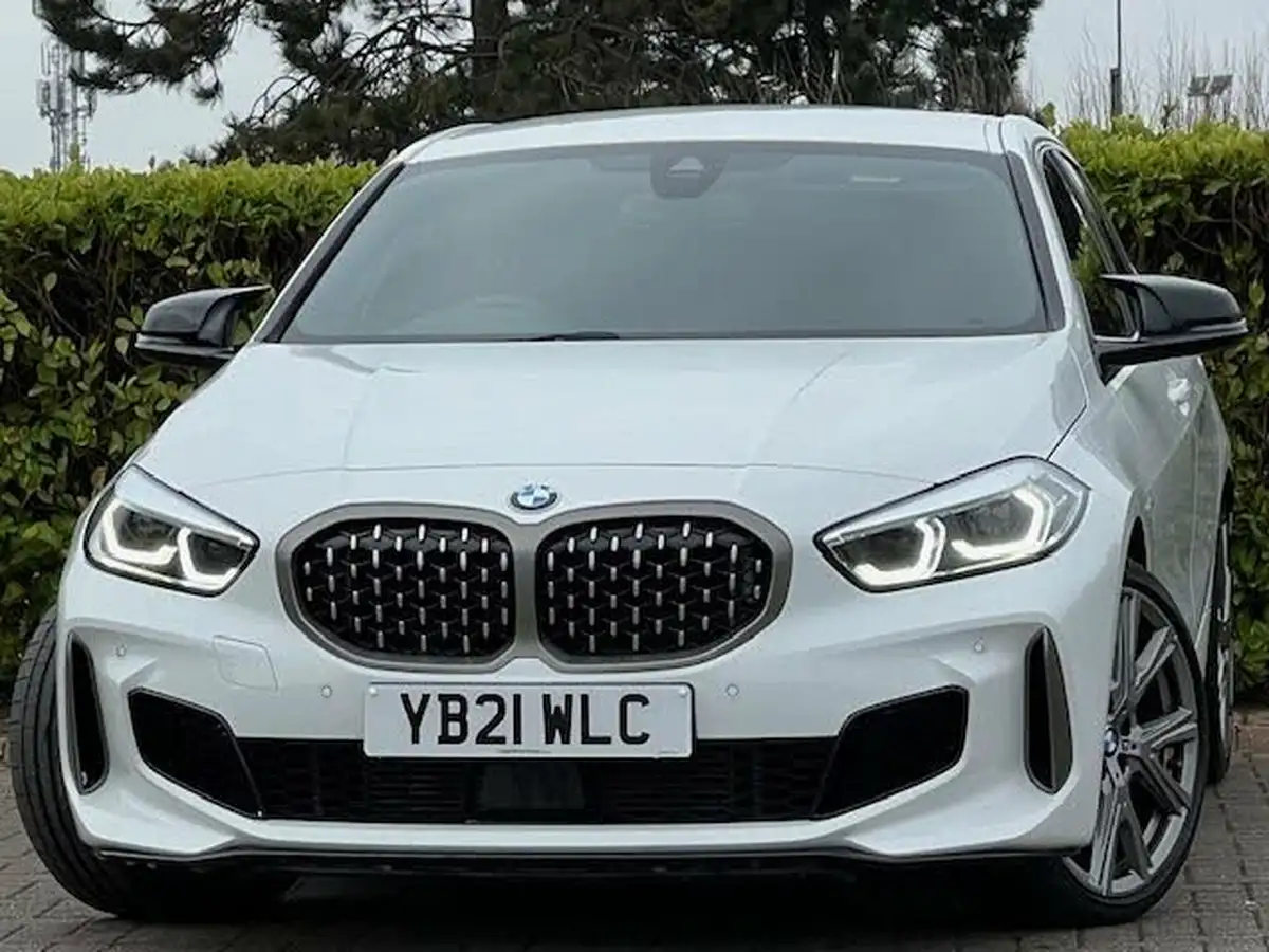 2021-bmw-1-series-20-m135i-xdrive-big-2