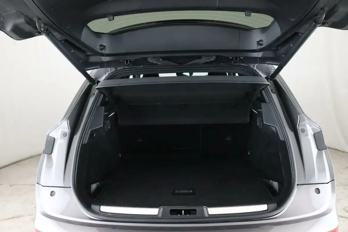 2020-ds-ds-7-crossback-16-puretech-performance-line-180ps-big-11