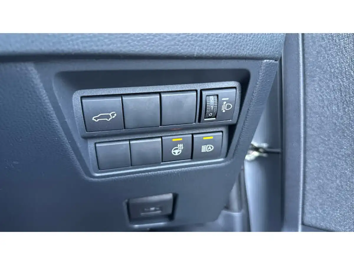 2022-toyota-yaris-cross-15-vvt-i-excel-big-30