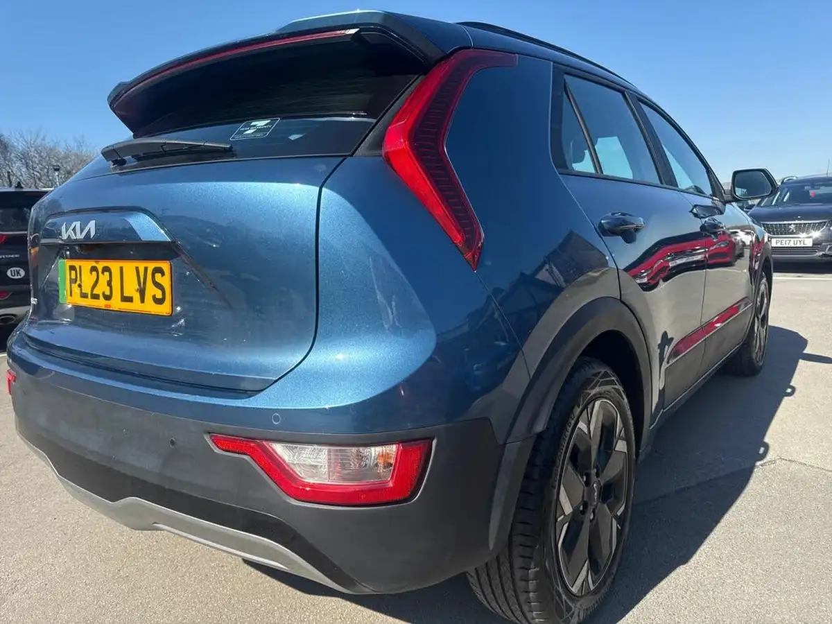 2023-kia-niro-ev-e-2-big-22