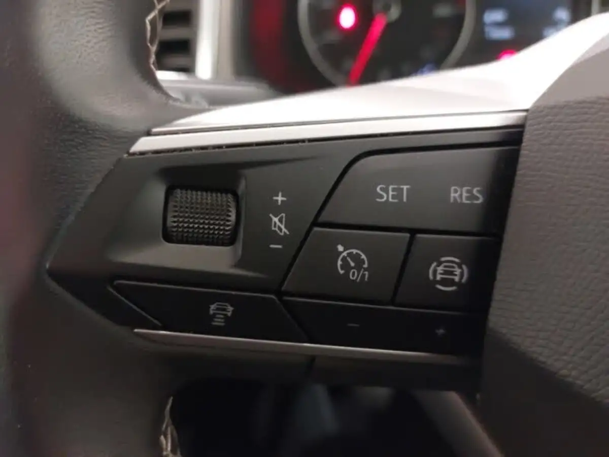 2022-seat-ateca-15-ecotsi-xperience-big-15