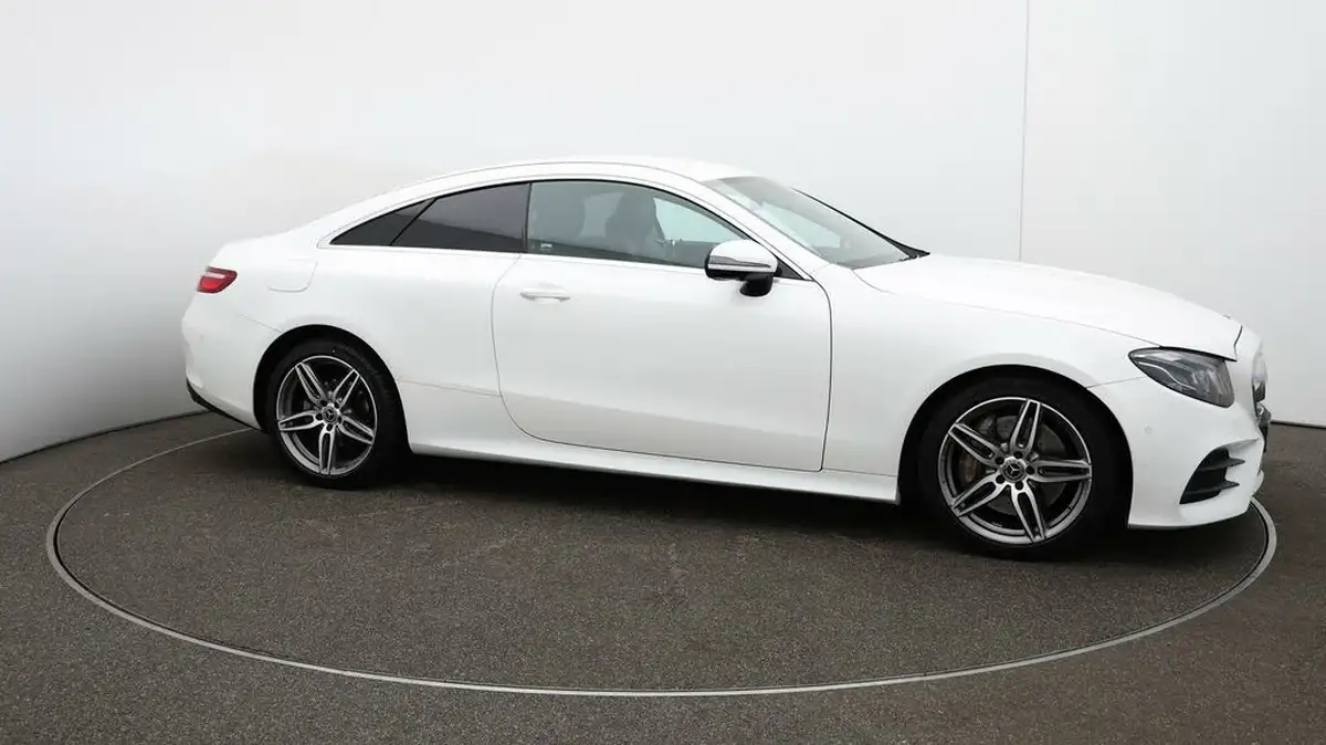 2020-mercedes-benz-e-class-20-e300-amg-line-premiumss-coupe-big-38