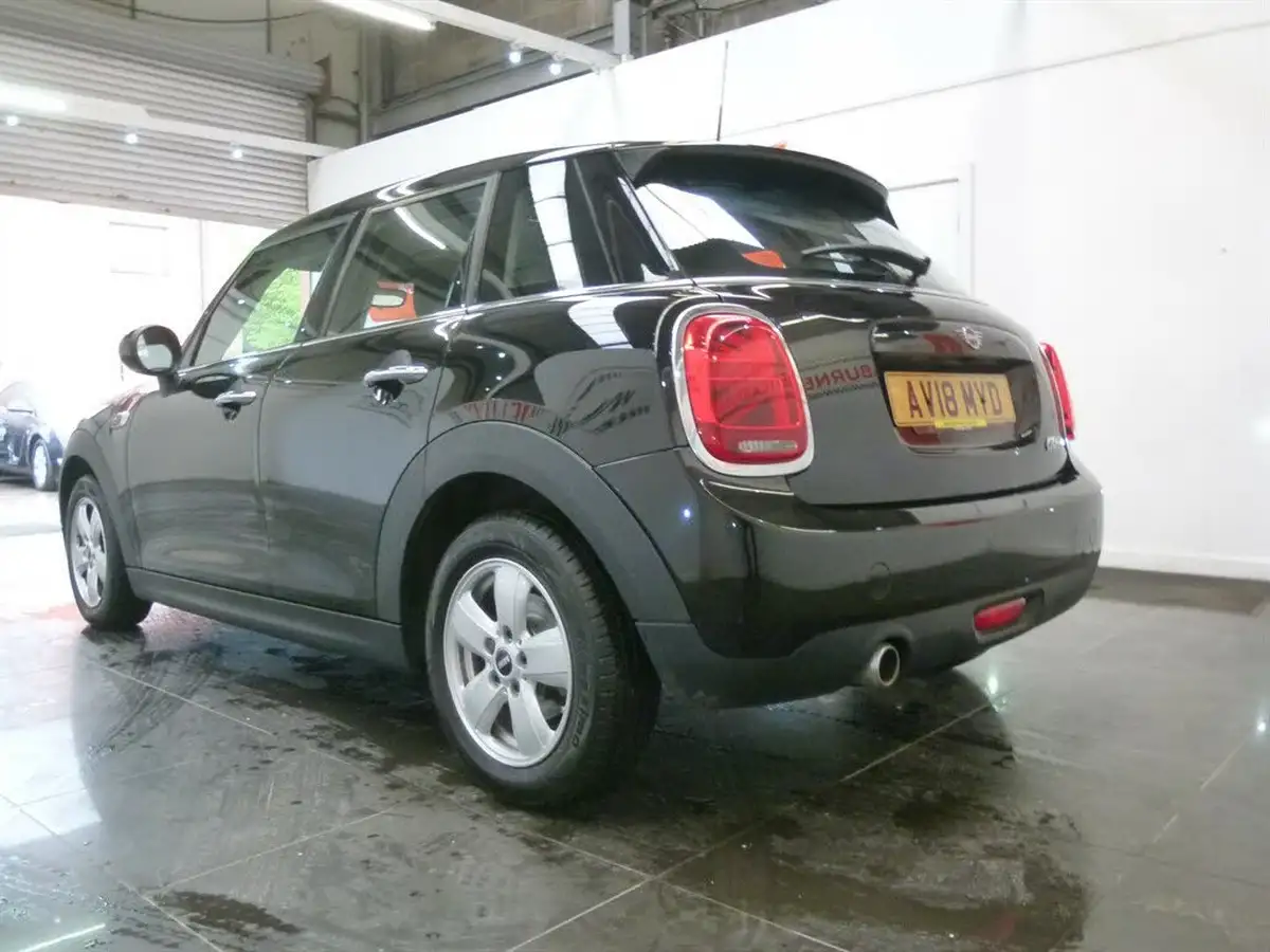 2018-mini-cooper-15-cooper-series-ii-ss-hatchback-5d-big-9
