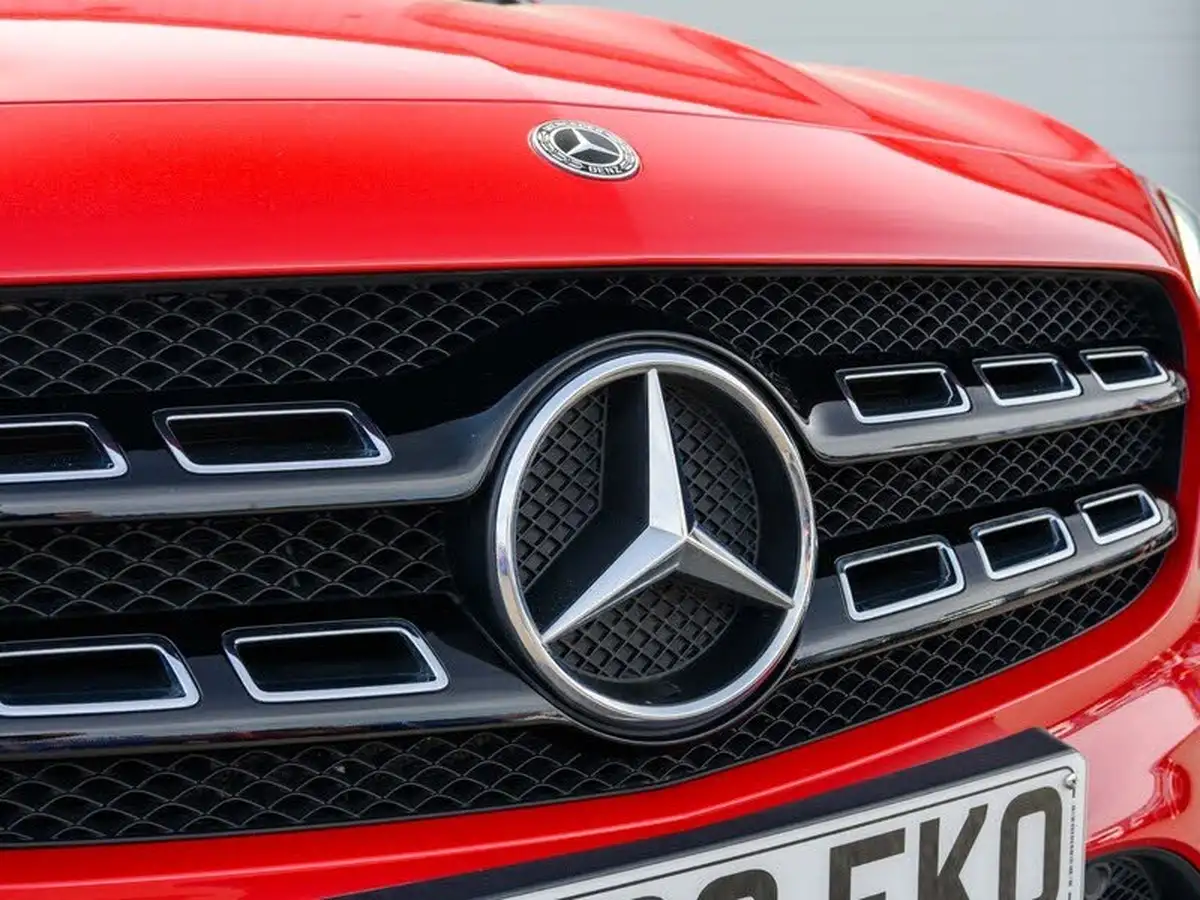 2020-mercedes-benz-gla-class-16-gla-200-amg-line-edition-plus-7g-dct-big-8