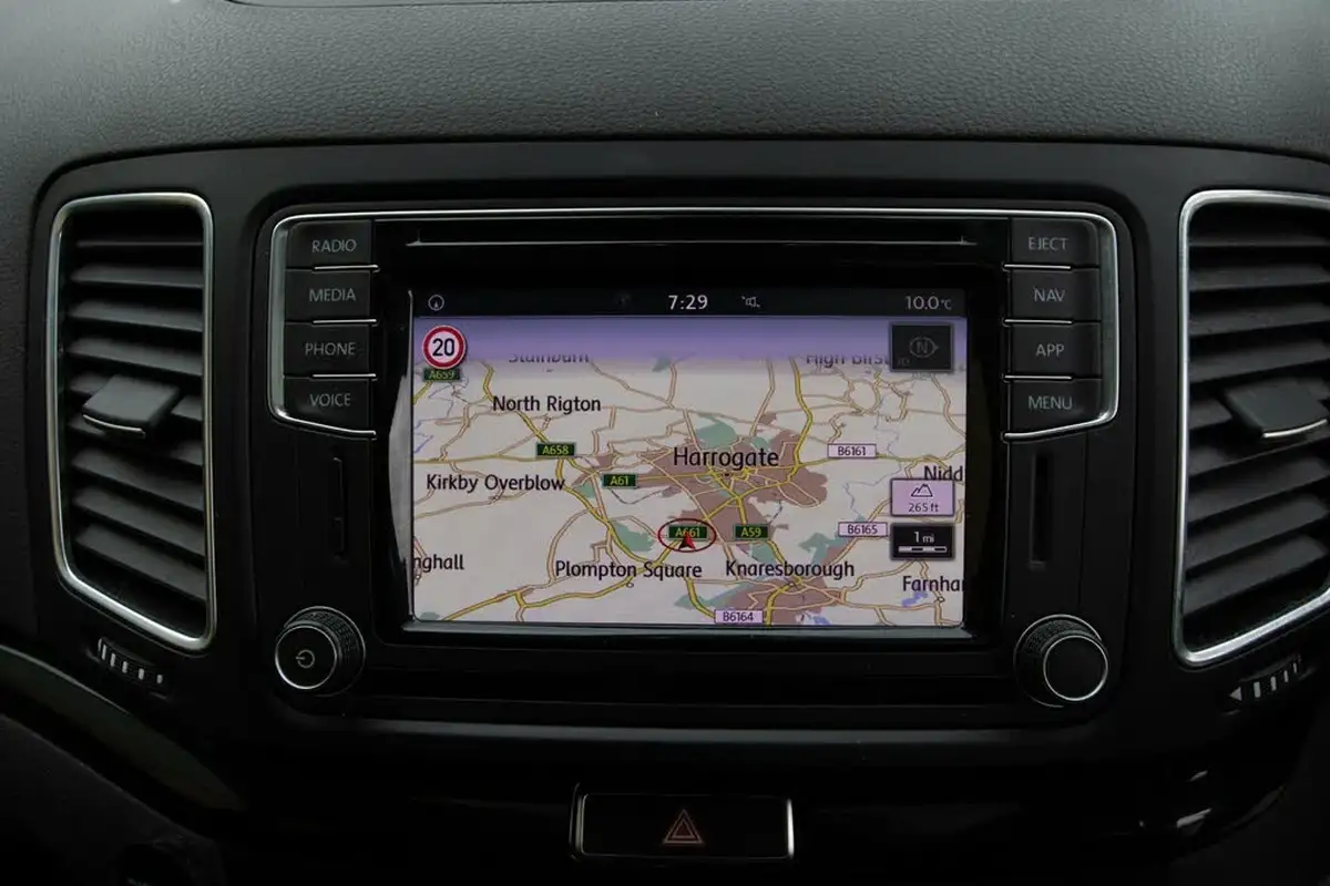 2020-volkswagen-sharan-20tdi-sel-150ps-dsg-big-21