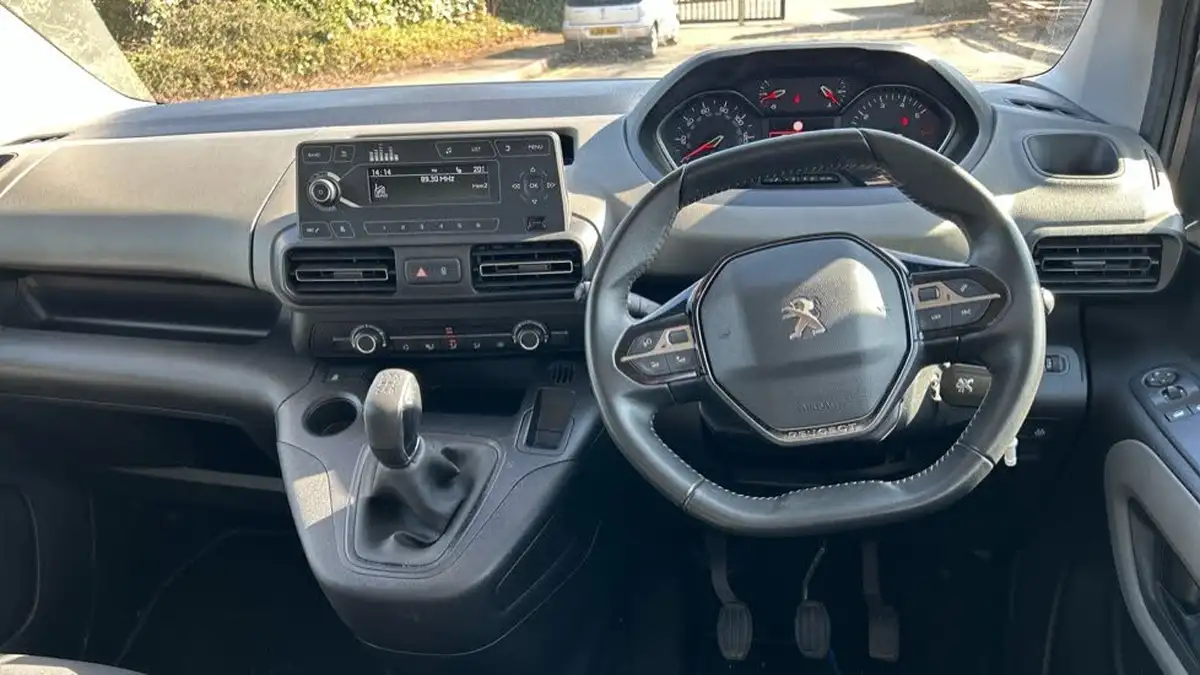 2019-peugeot-rifter-15-bluehdi-active-100bhp-standard-big-5