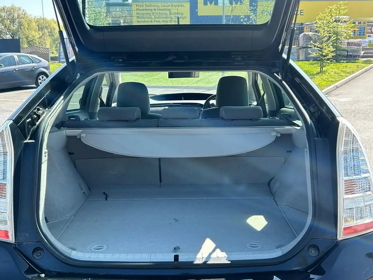 2009-toyota-prius-hybrid-big-18