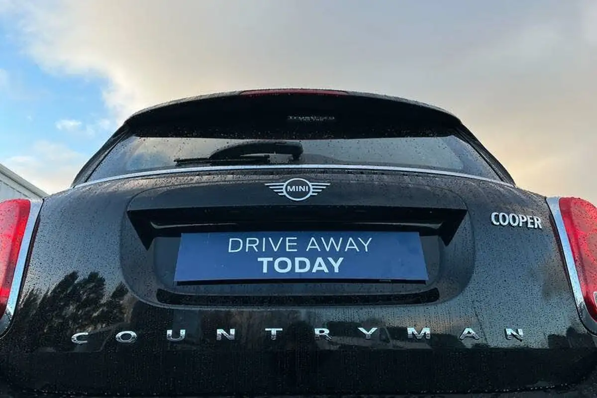 2018-mini-countryman-15-cooper-classic-ss-big-38