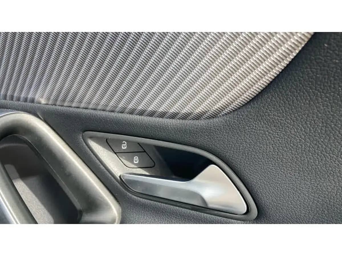 2024-mercedes-benz-a-class-13-a200-sport-executive-hatchback-5d-big-29