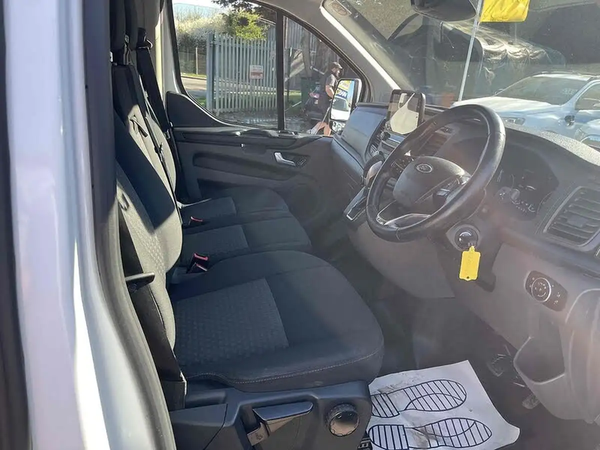 2021-ford-transit-custom-10-ecoboost-340-l1h1-trend-phev-126pseu6dt-big-24