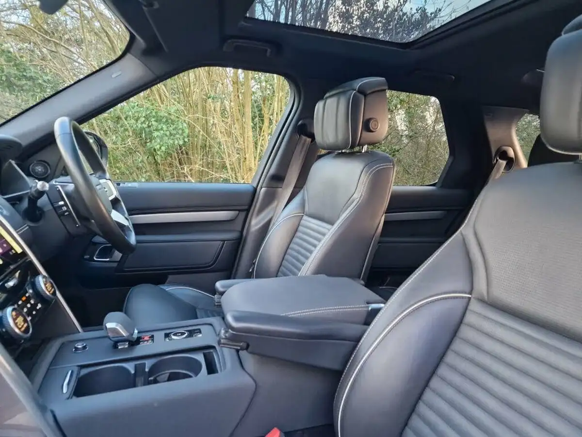 2021-land-rover-discovery-30-d300-r-dynamic-hse-big-37