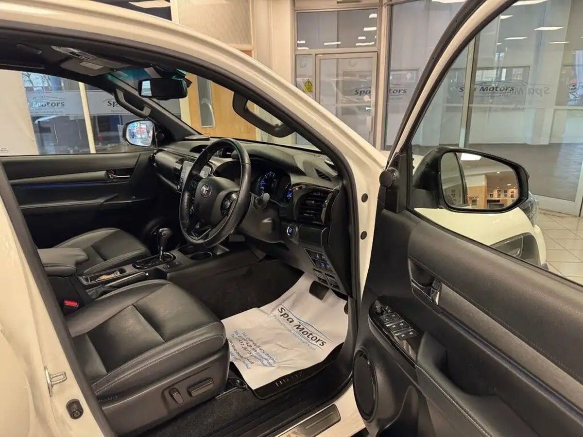 2022-toyota-hi-lux-28d-4d-invincible-x-204hpeu6d-2755cc-auto-big-16