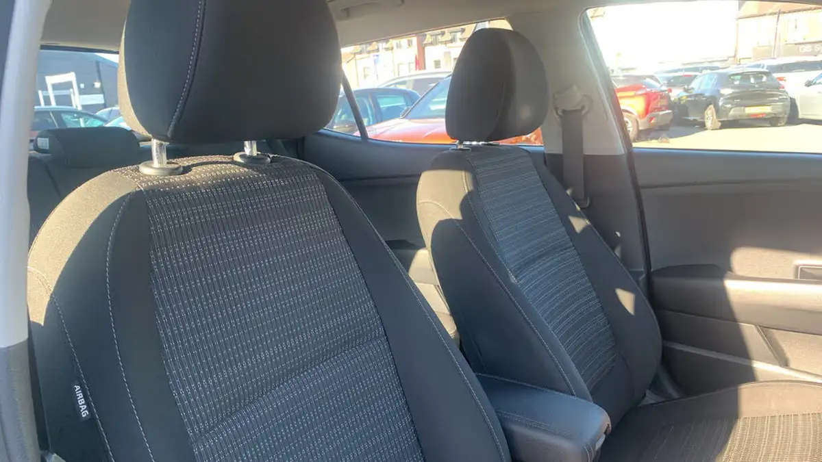 2018-kia-stonic-16crdi-2-big-35