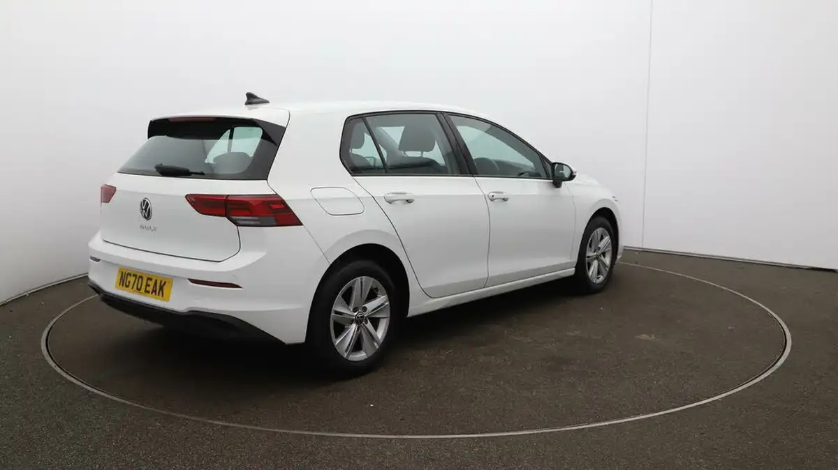 2021-volkswagen-golf-15-tsi-life-130ps-hatchback-big-7