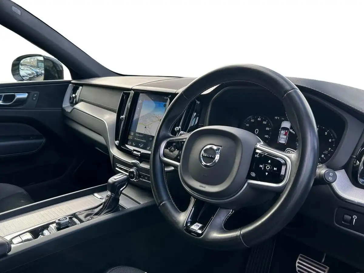 2019-volvo-xc60-20-t5-r-design-pro-awd-big-4