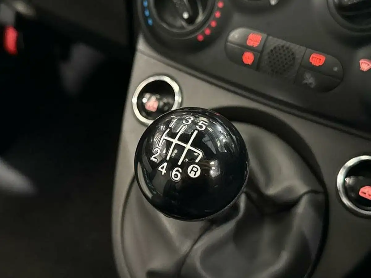 2022-fiat-500-10-dolcevita-big-18