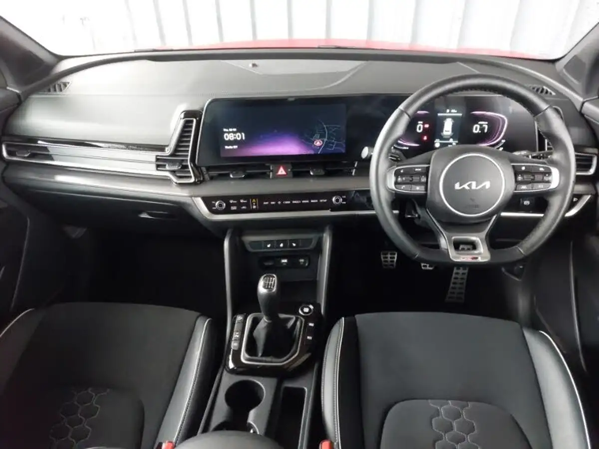 2024-kia-sportage-16-t-gdi-gt-line-148bhp-big-2