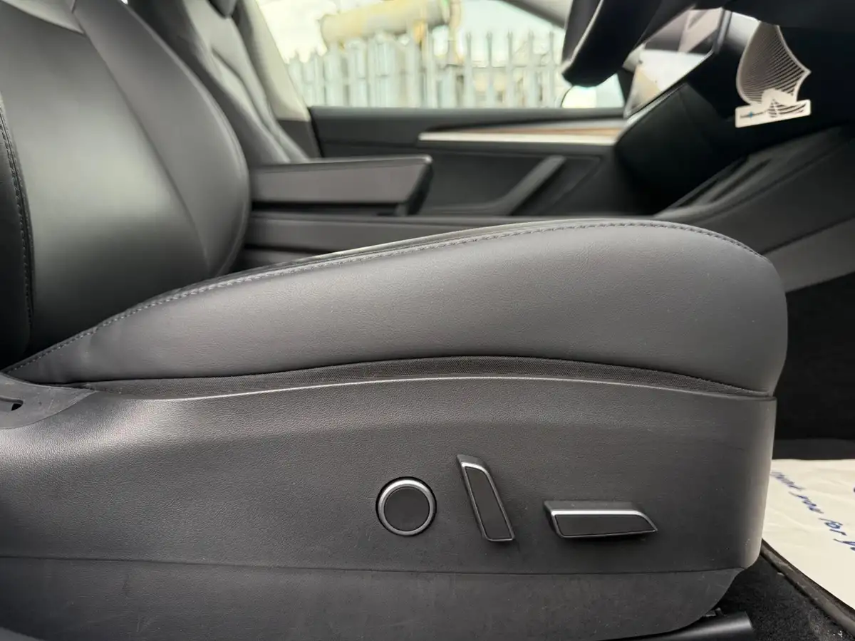 2021-tesla-model-3-e-long-range-4x4-big-27