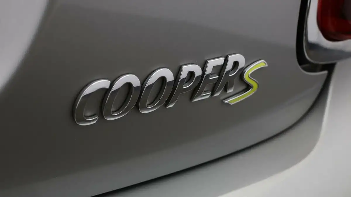 2023-mini-cooper-e-cooper-s-2-big-20