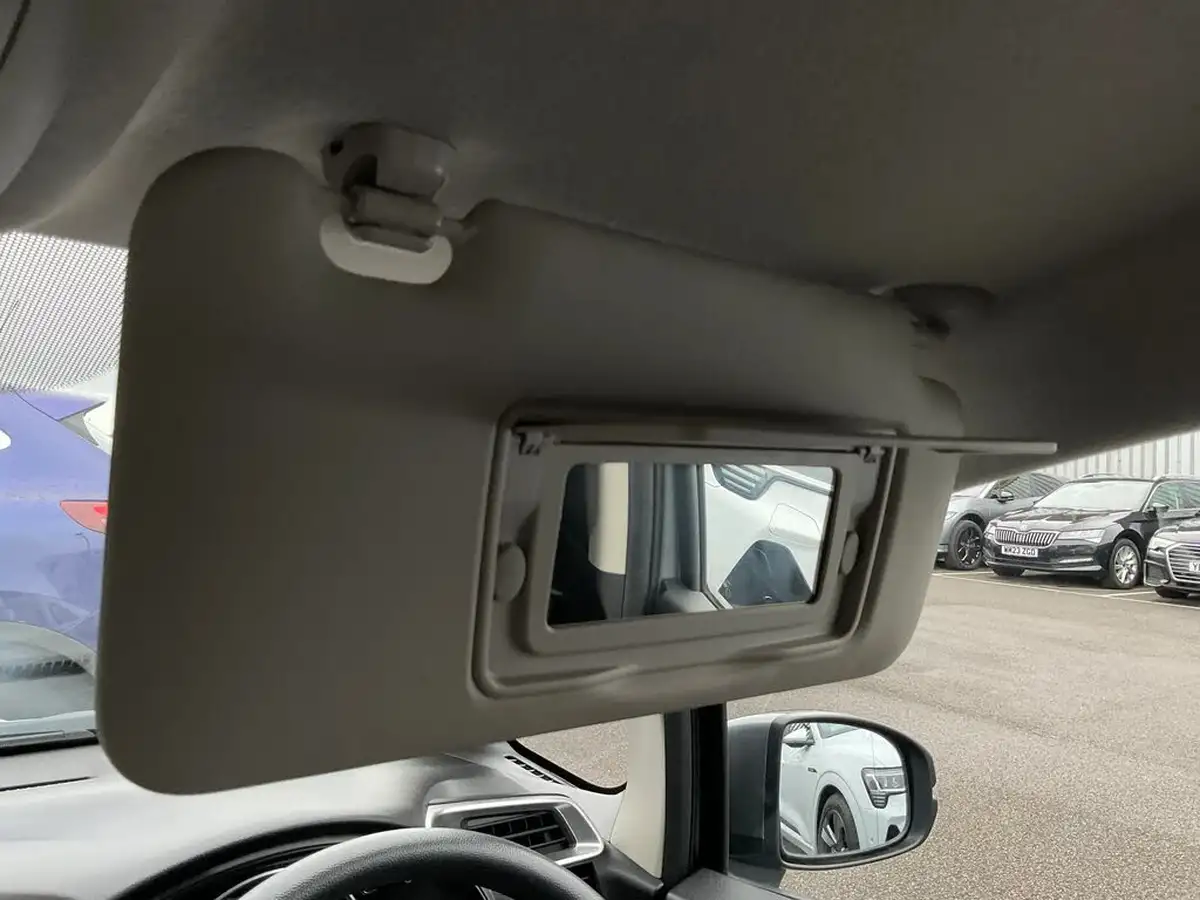 2019-honda-jazz-13-i-vtec-se-cvt-big-33