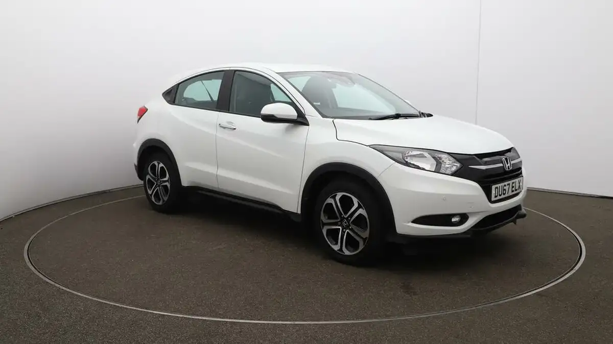 2017-honda-hr-v-15-i-vtec-se-cvt-big-1