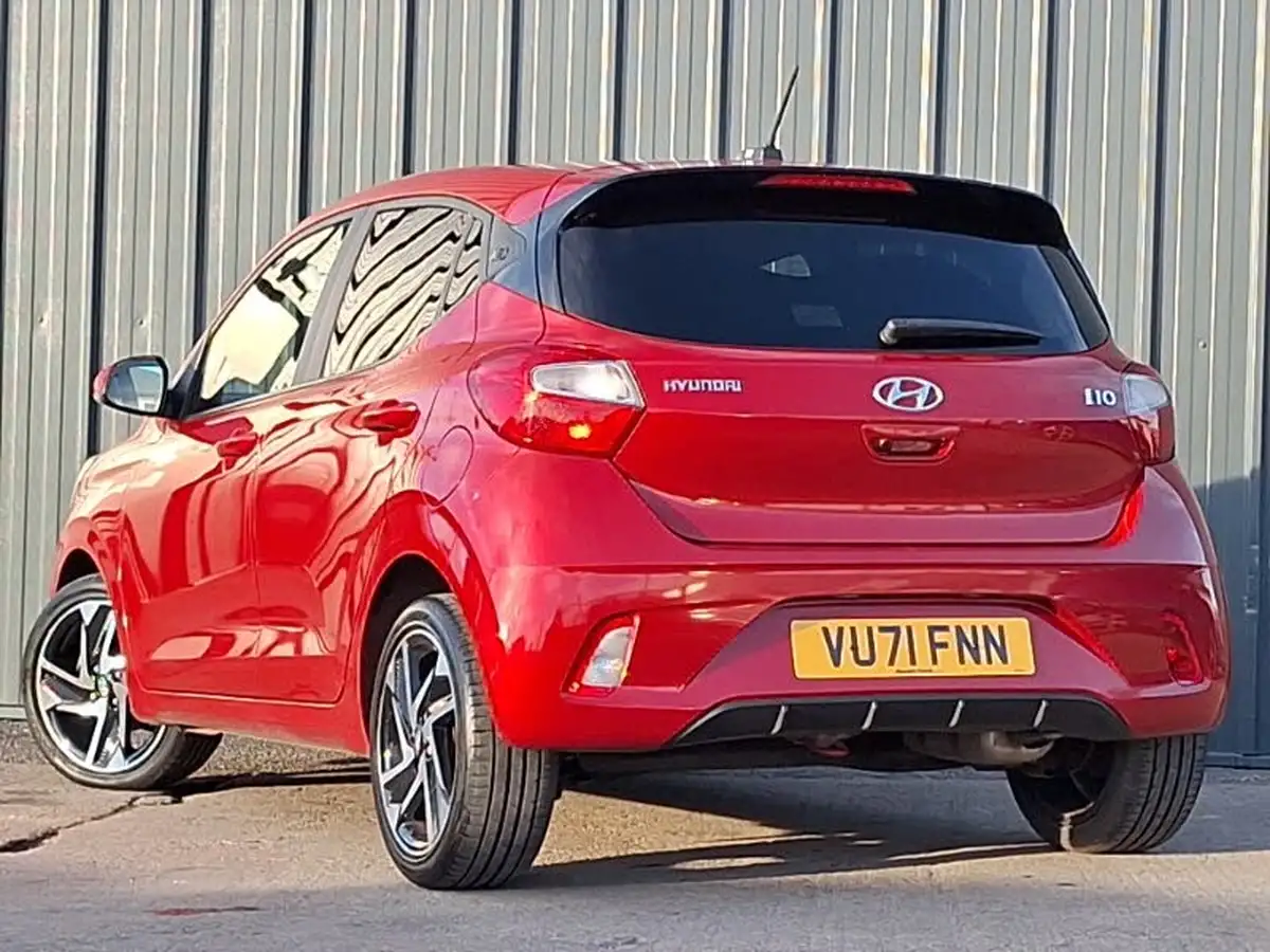 2022-hyundai-i10-12-premium-auto-big-1