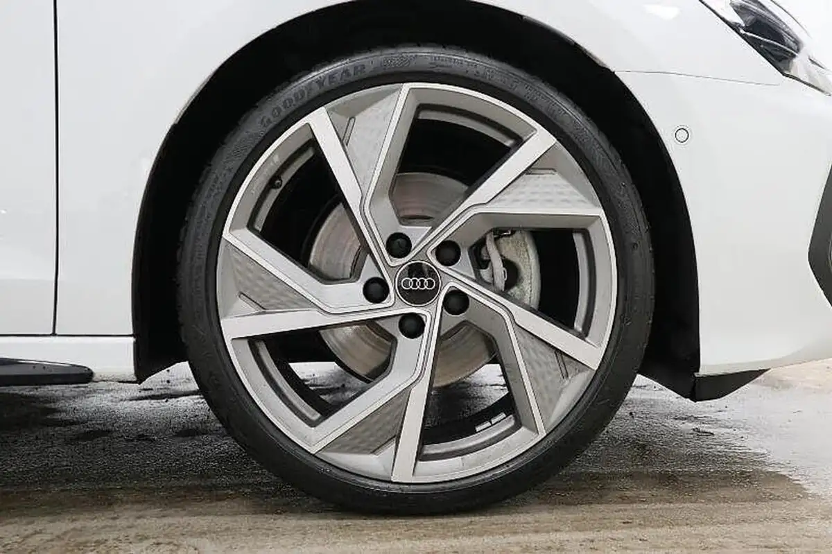 2024-audi-a3-15-35-tfsi-s-line-sportback-5d-tronic-big-4