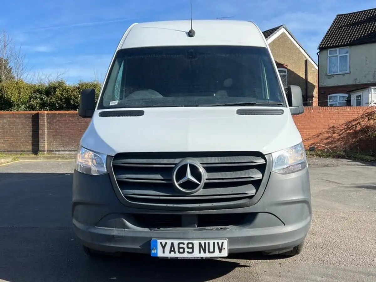 2020-mercedes-benz-sprinter-21cdi-314-l2h1-panel-van-fwd-big-2